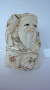 Нецке, старик с рыбой