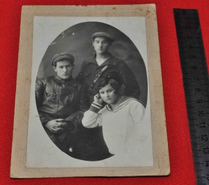 фото Три детдомовца  с историей