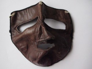 маска на лицо меховая, для летчиков... остатки штампа  37г.