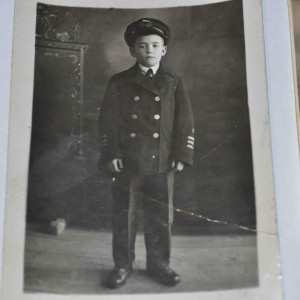 ТРИ фото с РЕЧНИКАМИ ( курсант ЯРТ и другие)  КОКАРДЫ