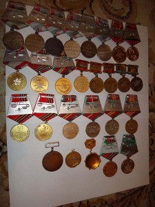 27 юбилейных медалей