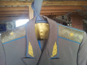 Китель и штаны генерал-майора авиации