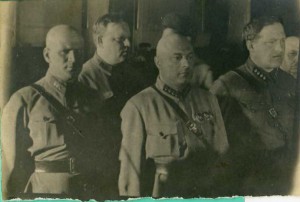 Группа работников ОГПУ: ПАУКЕР,ГУЛЬКО,ЗАКОВСКИЙ,ВАЙНШТОК.