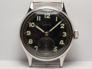 Продам наручный Zenith DH в стали 1942 года