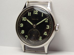 Продам наручный Zenith DH в стали 1942 года