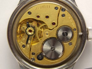 Продам наручный Zenith DH в стали 1942 года