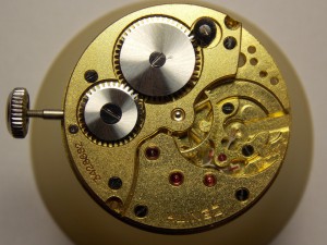 Продам наручный Zenith DH в стали 1942 года (2)