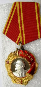 Ленин № 295554 "пятак" на документе.