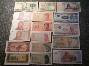 Подборка иностранных купюр aUNc = 71 шт.