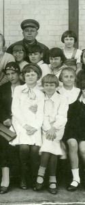 ДЕТИ, 1930-е гг. Две фотографии.