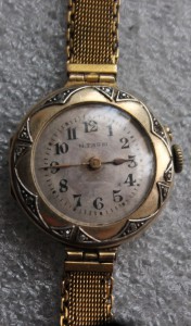 Аu 583 пр. Часы наручные женские с Au браслетом В.Габю №4210