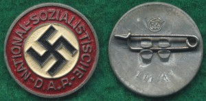 Членский знак NSDAP - поздний тип.