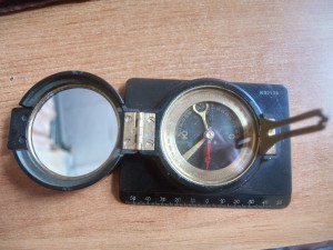 Старинный компас завод Геоприборцветмет Москва