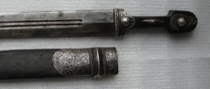 Кинжал в серебре --1