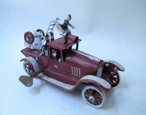 Машинка коллекционная Corgi Toys - пожарная, жесть. 1950-е г