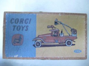 Машинка коллекционная Corgi Toys - пожарная, жесть. 1950-е г