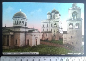 Соборы Пскова и Иркутска.