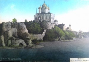 Соборы Пскова и Иркутска.
