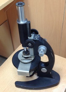 Микроскоп 1947 года