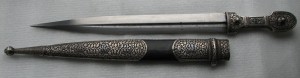Кинжал в серебре --2