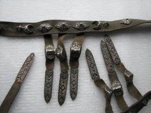 Кинжал в серебре --2