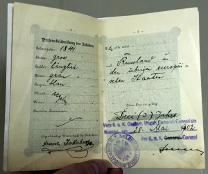Паспорт на иностранку с печатями Российской Империи