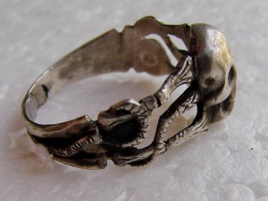 Кольцо "Адамова голова". серебро, 84