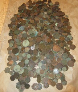 Медь,много.