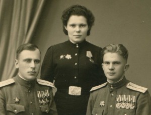 Лот - 6 фото и справка - лётчика Г.Т.НЕМИНУЩЕГО.