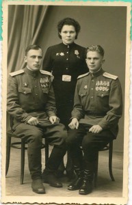 Лот - 6 фото и справка - лётчика Г.Т.НЕМИНУЩЕГО.