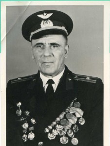 Лот - 6 фото и справка - лётчика Г.Т.НЕМИНУЩЕГО.