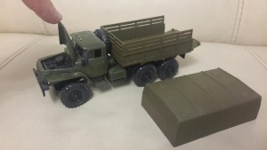 УРАЛ-4320, ЗИЛ-131. Россия.