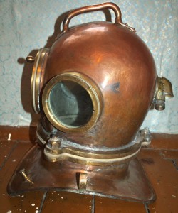Водолазный шлем трех болтовый 1982 год