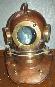 Водолазный шлем трех болтовый 1982 год