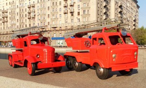 ГРУЗОВИК Завод СЕРП И МОЛОТ-RRR