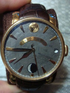 ARNOLD& son золото 750 проба