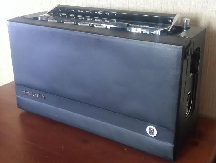 Радиоприемник Grundig Satellit Transistor 6001