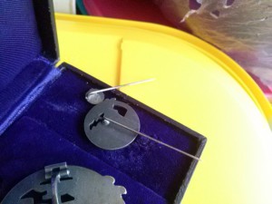 Комплект Прорывателя (Знак,футляр, два фрачника)