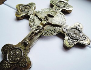 Серебрянный крест. Размер: 34см x 21см x 1,5см. Вес-390гр.