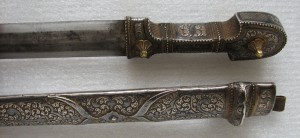 Кинжал полностью в серебре--2