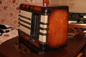 Радиоприемник Пионер. До военный.