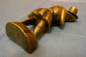 Фигурка человечка (бронза)