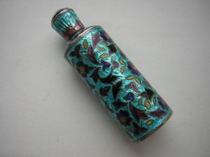 Симпатичный флакончик для духов (925пр.)_____эмали