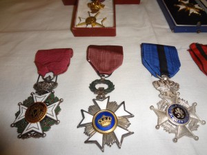 17 наград Бельгии.