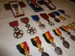 17 наград Бельгии.