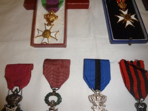 17 наград Бельгии.