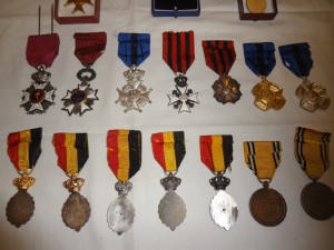 17 наград Бельгии.