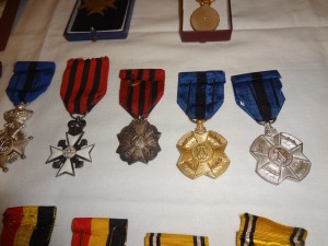 17 наград Бельгии.