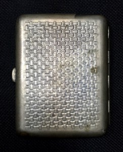 Портсигар СССР. Весь в эмалях