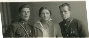 Молодые командиры РККА. ЗНАКИ,ЖЕТОН. 1931 г. 2 фото.